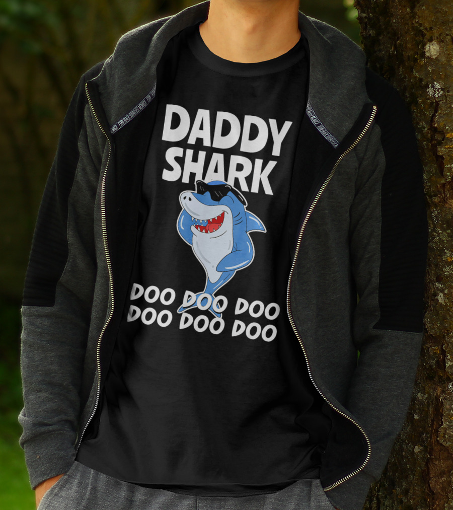 Daddy Shark Doo Doo Doo Cool Sunglasses Shark Fun T-Shirt