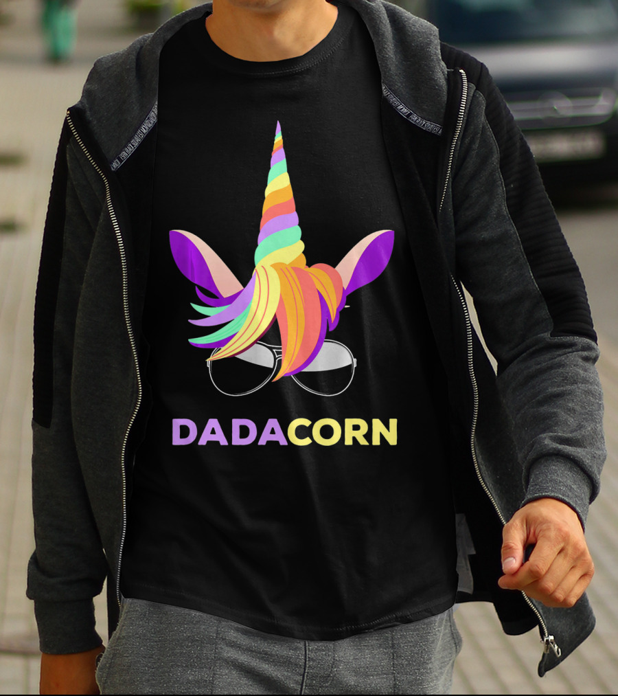 Unicorn Dad Funny Dadacorn Rainbow Horn Sunglasses T-Shirt