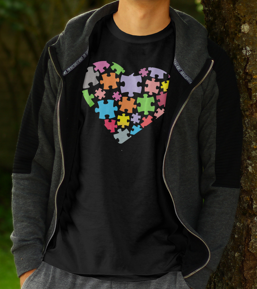 Love Autism Puzzle Heart Autism Awareness T-Shirt