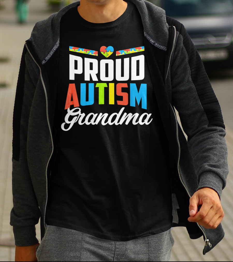 Proud Autism Grandma Puzzle Heart Awareness Support T-Shirt
