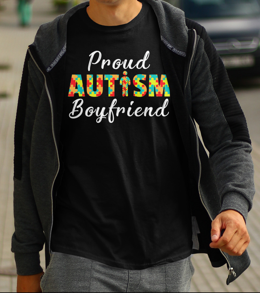 Proud Boyfriend Autism Awareness Puzzle Pieces T-Shirt