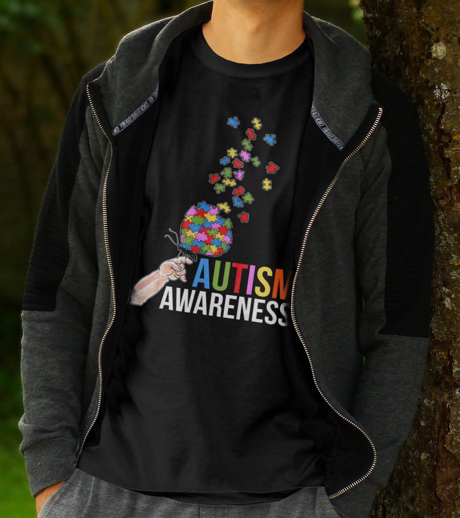 Autism Awareness Butterfly Puzzle Pieces Balloon T-Shirt