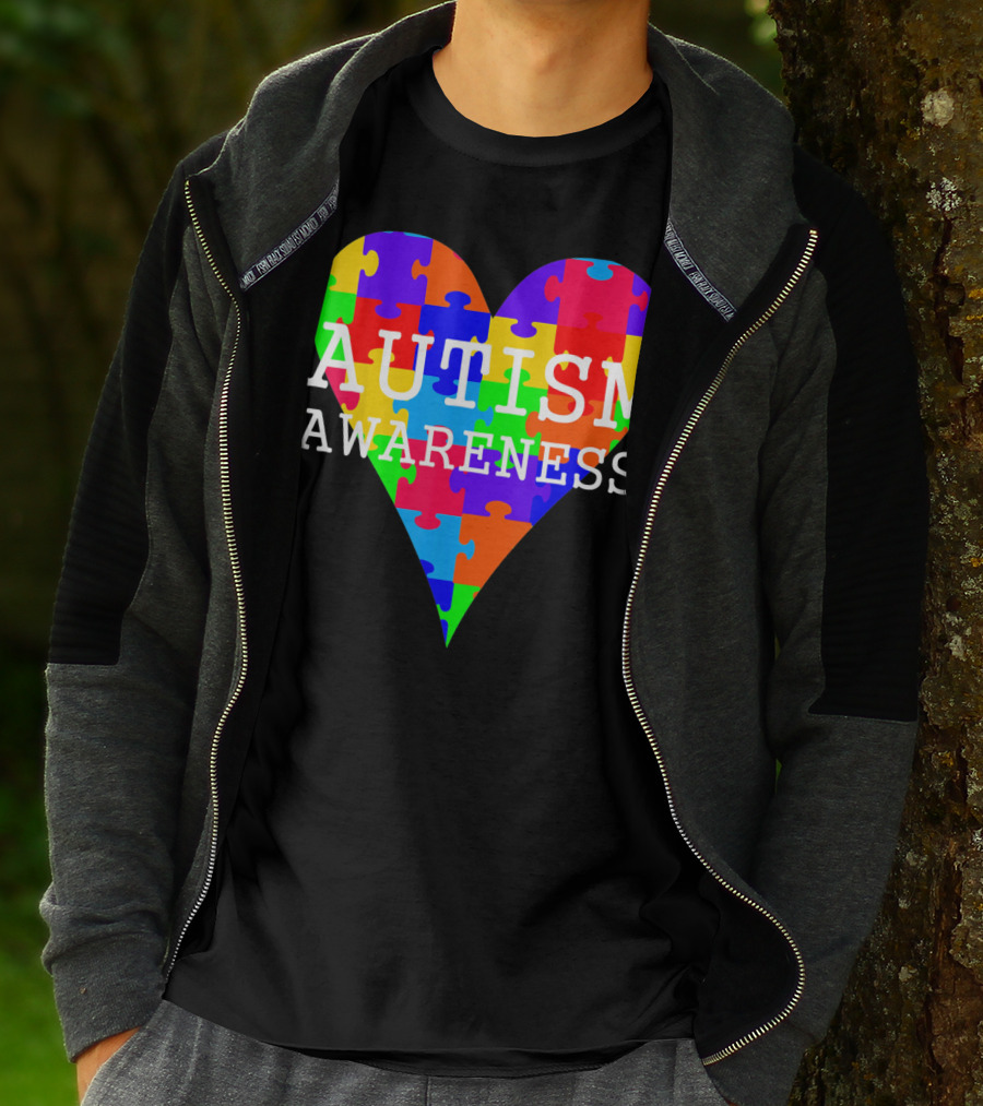 AUTISM AWARENESS PUZZLE HEART RAINBOW T-Shirt