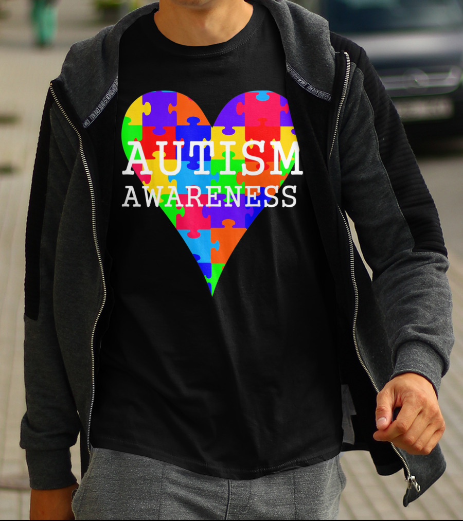 AUTISM AWARENESS PUZZLE HEART RAINBOW T-Shirt