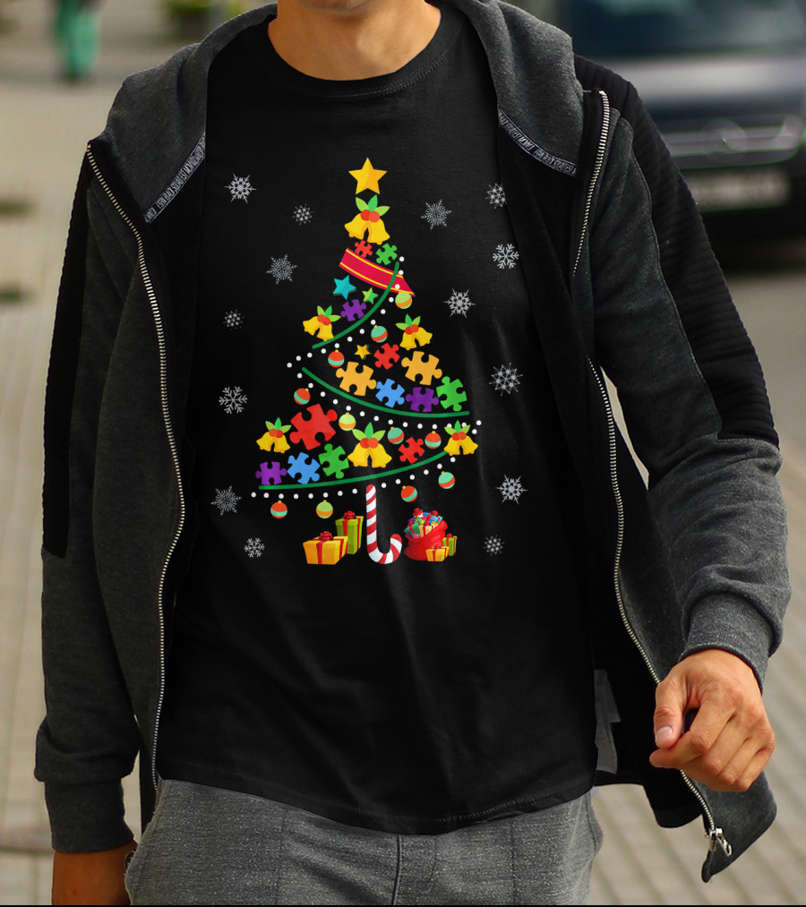 Autism Awareness Christmas Tree Puzzle Pieces Snowflakes T-Shirt