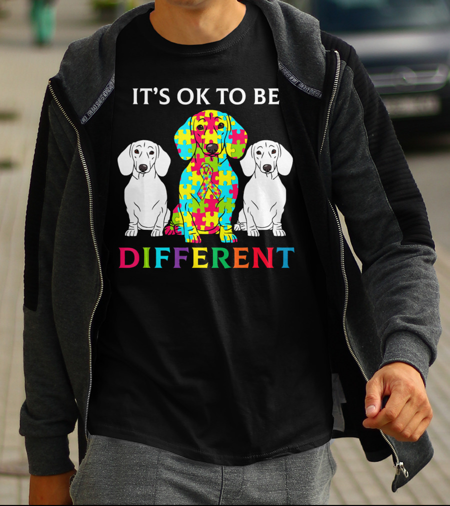IT'S OK TO BE DIFFERENT DACHSHUND DOG AUTISM PUZZLE COLORFUL T-Shirt