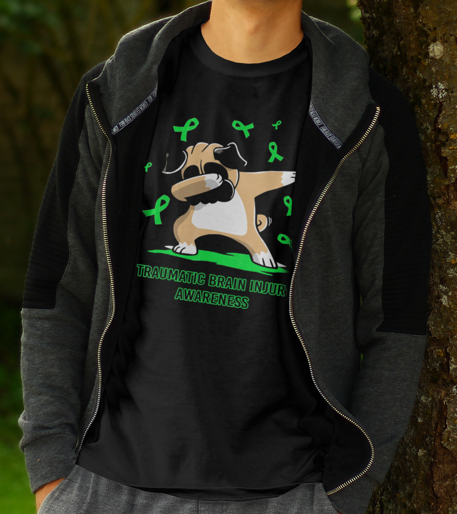 Traumatic Brain Injury Awareness Dabbing Pug Dog With Green Ribbons T-Shirt