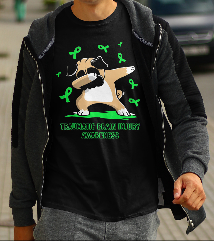 Traumatic Brain Injury Awareness Dabbing Pug Dog With Green Ribbons T-Shirt