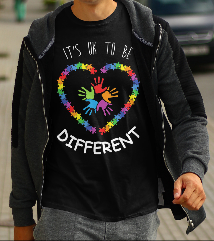 Autism LS Awareness Month It's OK To Be Different Puzzle Heart Hands T-Shirt