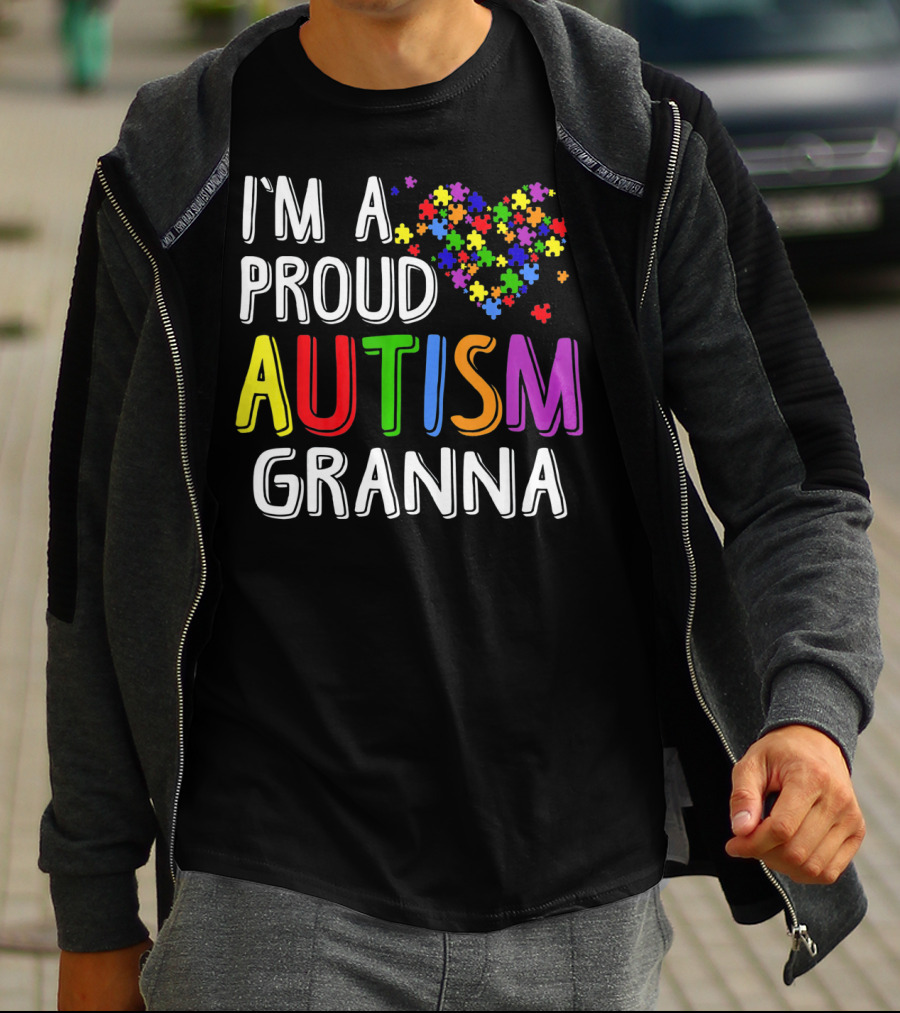 I'M A PROUD AUTISM GRANNA Puzzle Heart T-Shirt