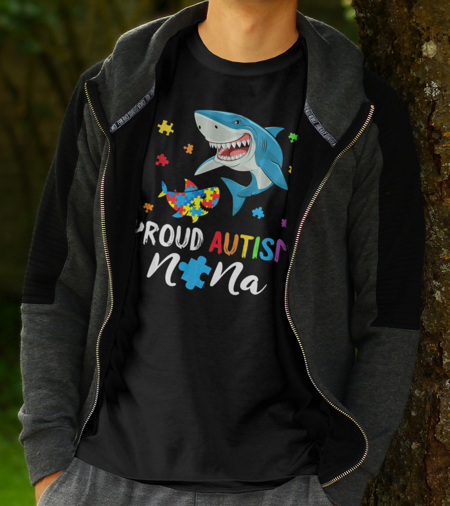 Proud Autism Nana Shark With Colorful Puzzle Pieces T-Shirt