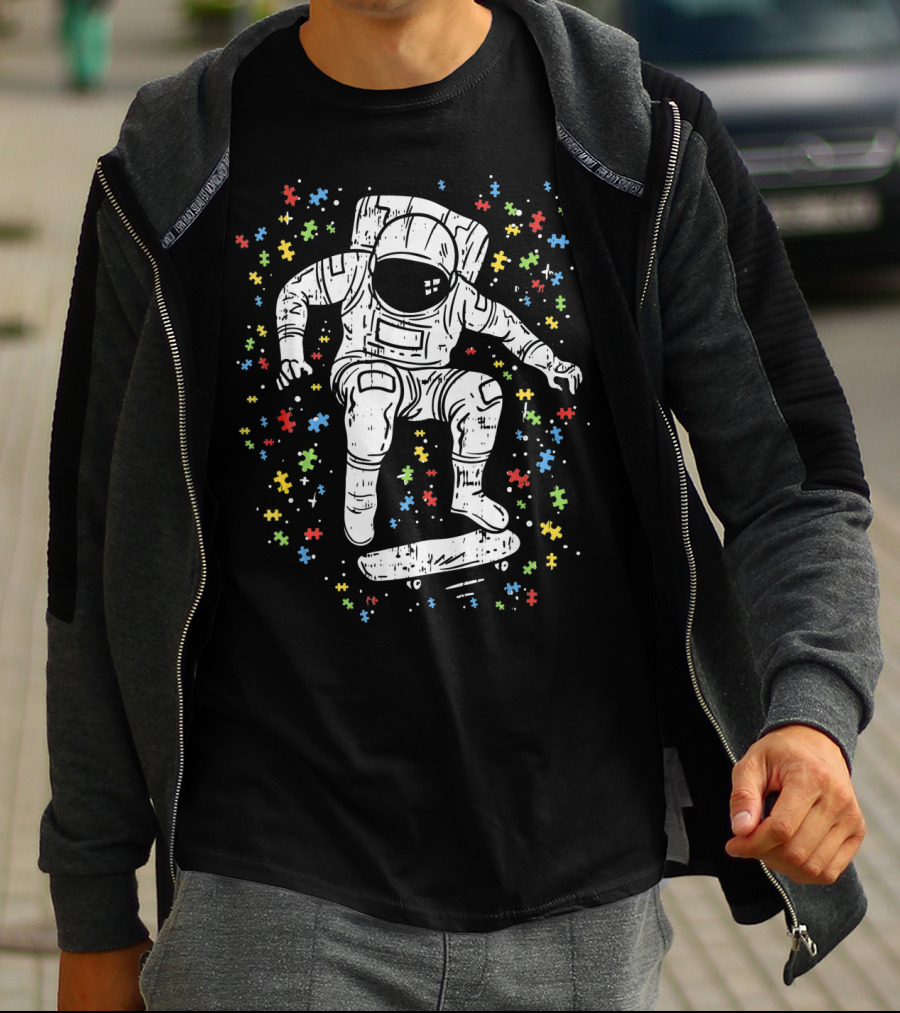 Puzzle Piece Astronaut Skateboarding For Autism Awareness T-Shirt