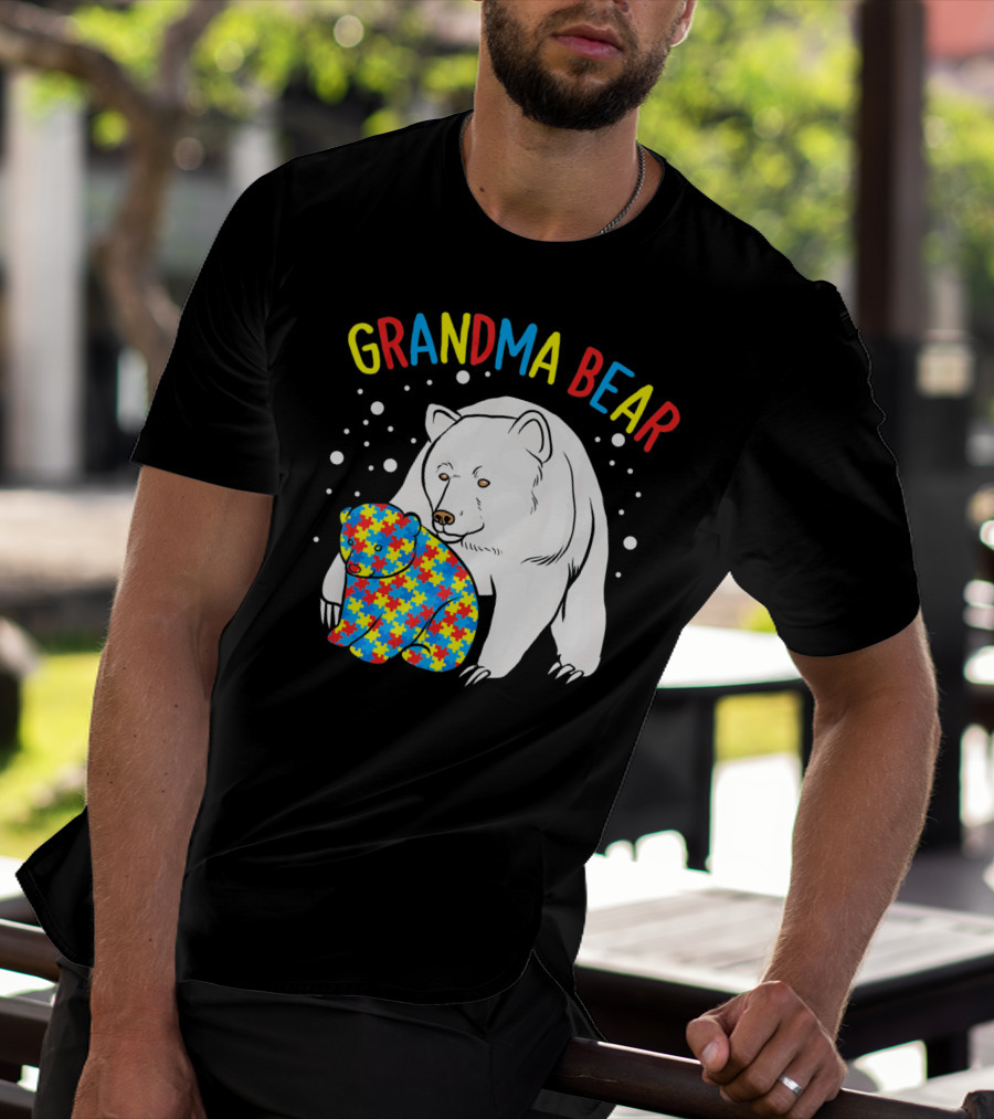 Grandma Bear Autism Puzzle Pattern Hugging Cubs T-Shirt