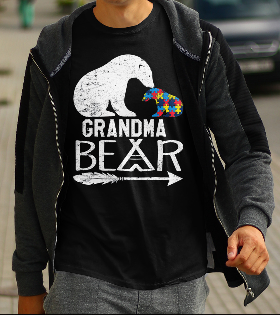 Grandma Bear Autism Awareness Puzzle Piece Arrow T-Shirt