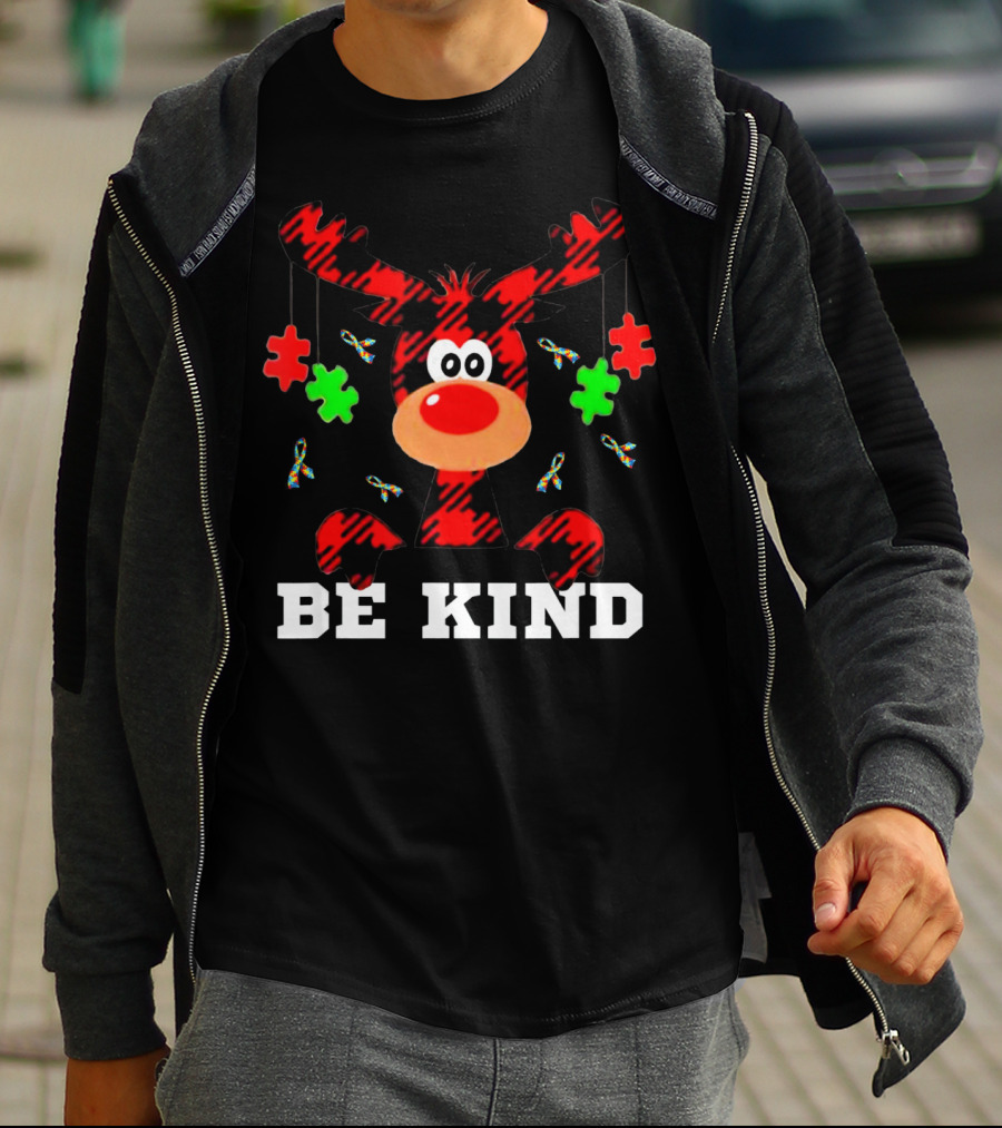 Be Kind Autism Awareness Christmas Reindeer Puzzle Pieces T-Shirt