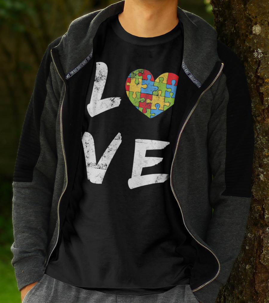 LOVE Autism Mom Puzzle Heart Autism T-Shirt