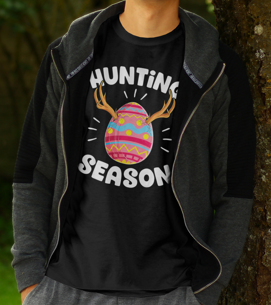 Hunting Season Easter Egg Hunter Colorful Egg With Antlers T-Shirt