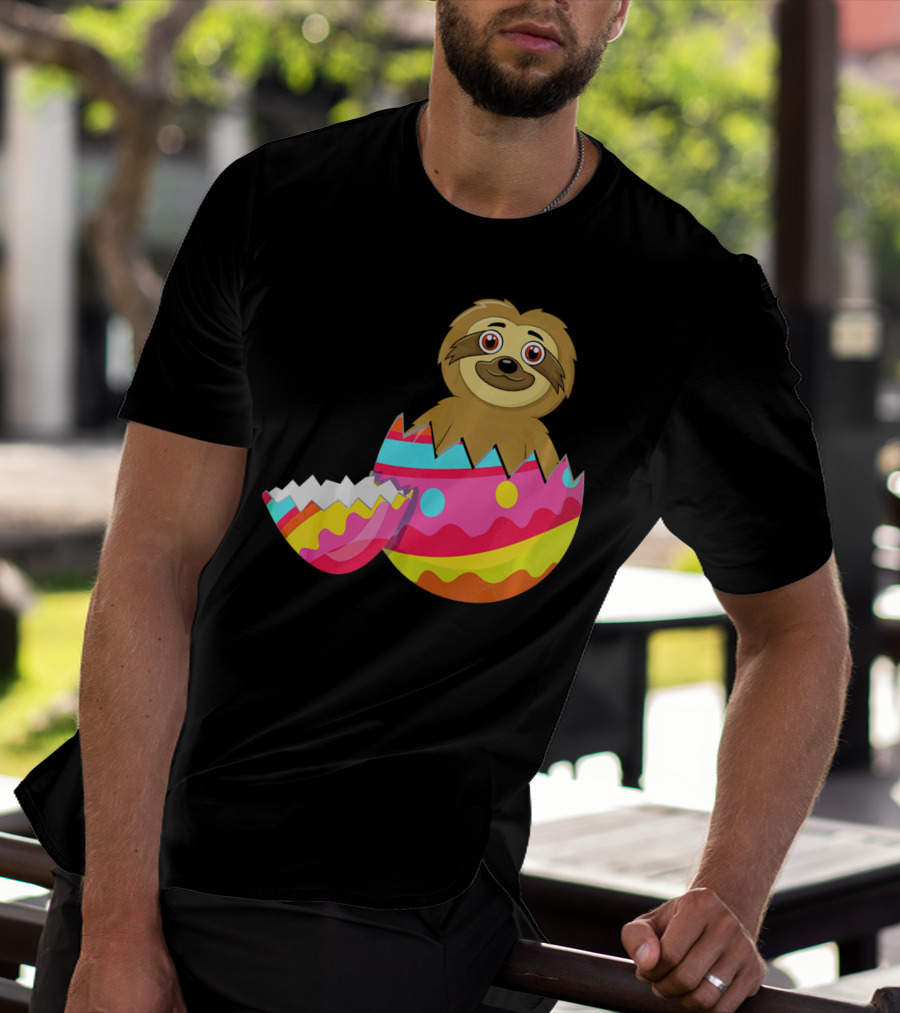 Funny Sloth Easter Egg Decorated Colorful Eggshell T-Shirt