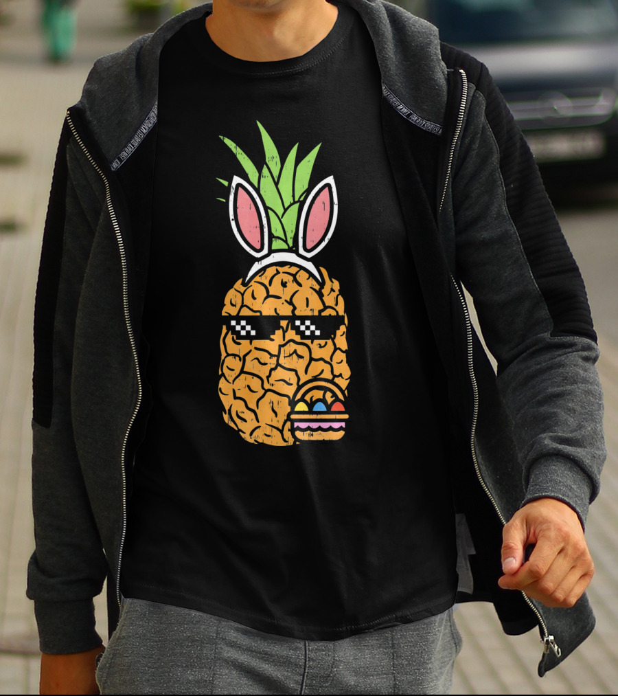 Cool Pineapple Easter Bunny Thug With Sunglasses And Eggs T-Shirt