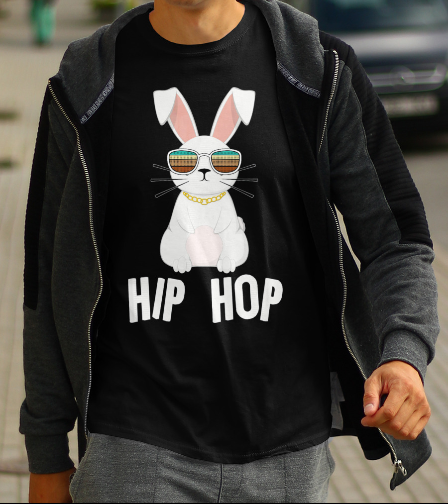 Hip Hop Bunny With Sunglasses And Gold Chain T-Shirt