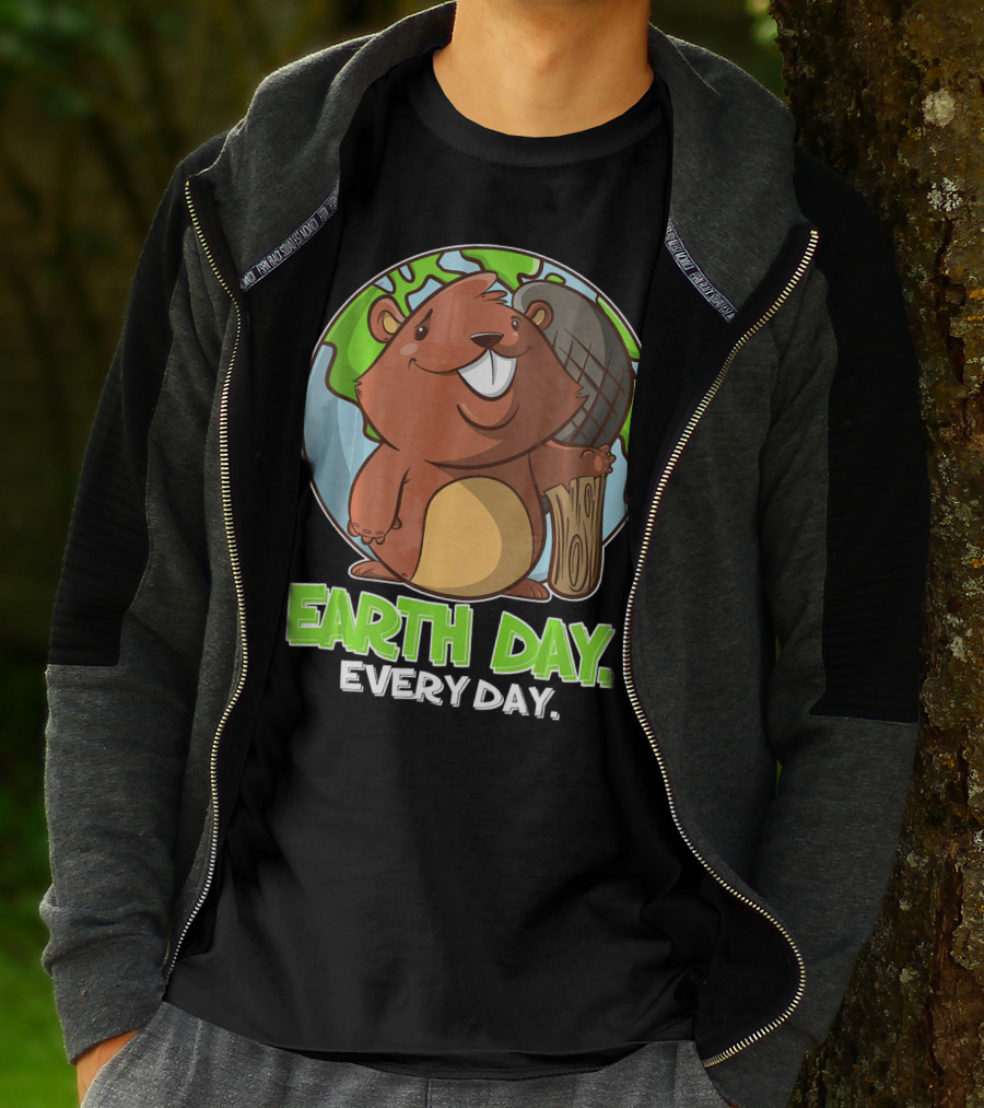 Earth Day Every Day Cute Beaver And Planet T-Shirt