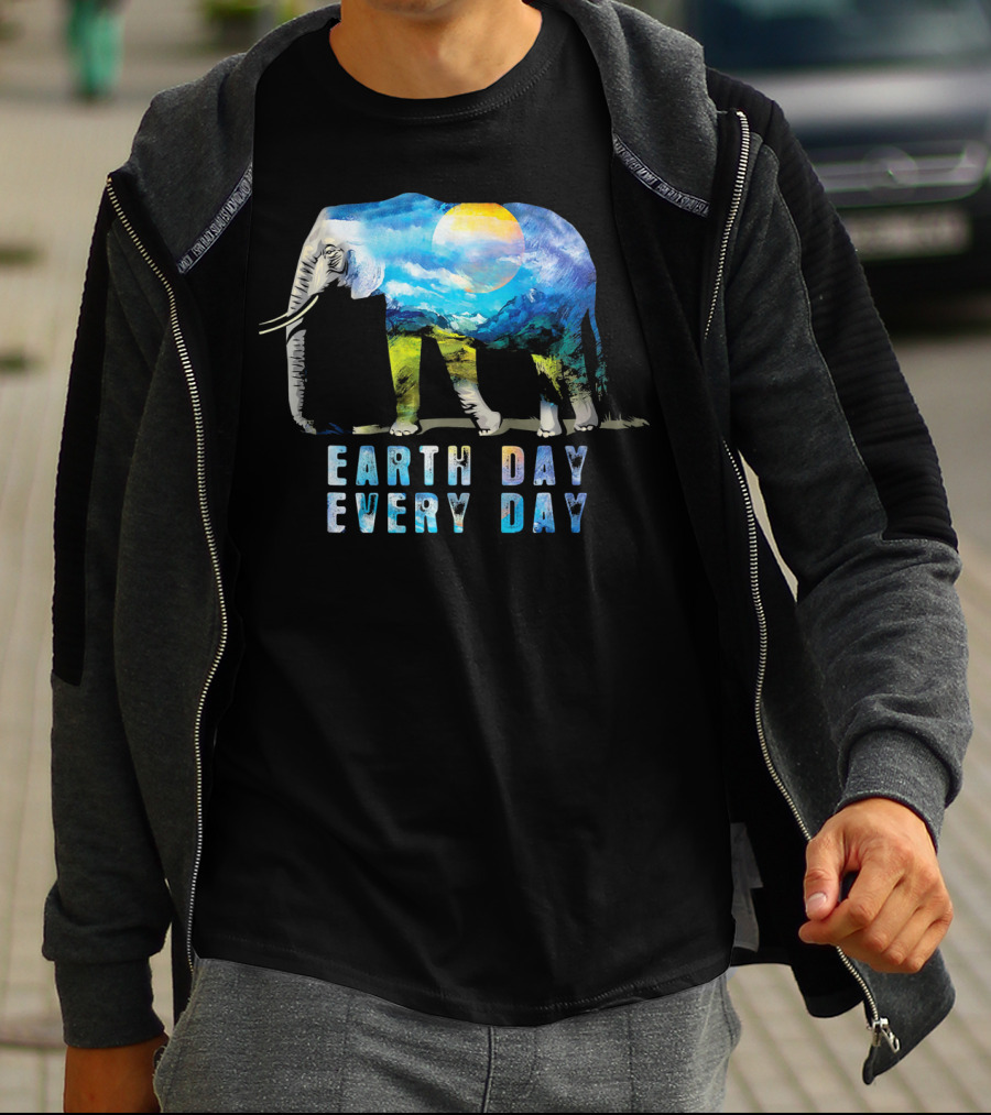 Elephant Earth Day Every Day Nature Scene T-Shirt