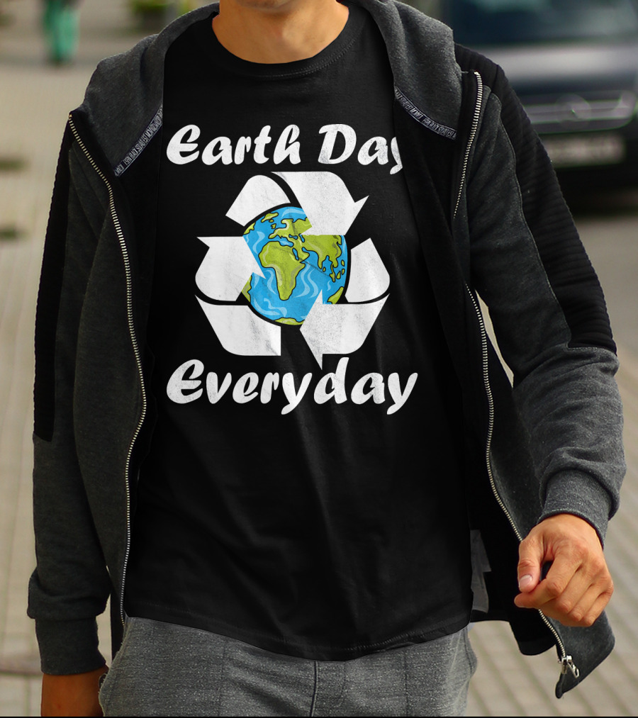 Earth Day Everyday Vintage Recycle Globe T-Shirt