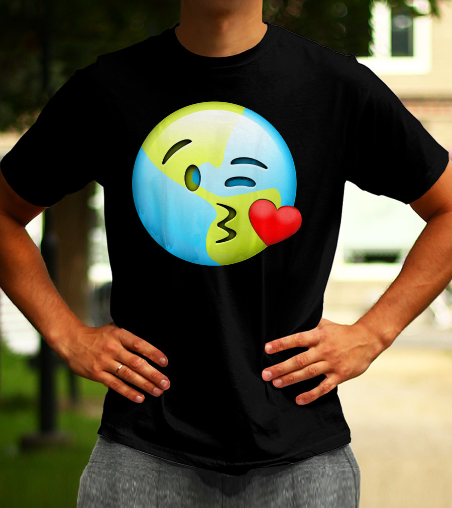 Cute Earth Day Kiss Emoji Lips Kids Emoticon T-Shirt