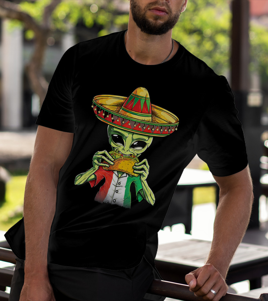 Cinco De Mayo Alien With Sombrero Eating Taco T-Shirt