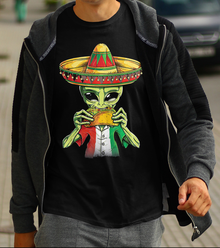 Cinco De Mayo Alien With Sombrero Eating Taco T-Shirt
