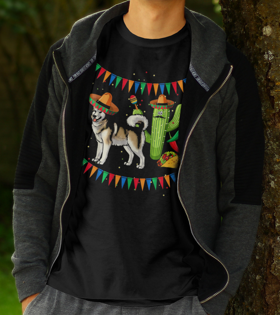 Sombrero Alaskan Malamute Dog With Cactus And Mexican Fiesta Elements T-Shirt