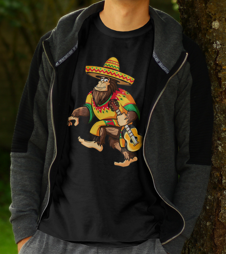 Funny Bigfoot El Squatcho Cinco De Mayo Sombrero Guitar T-Shirt