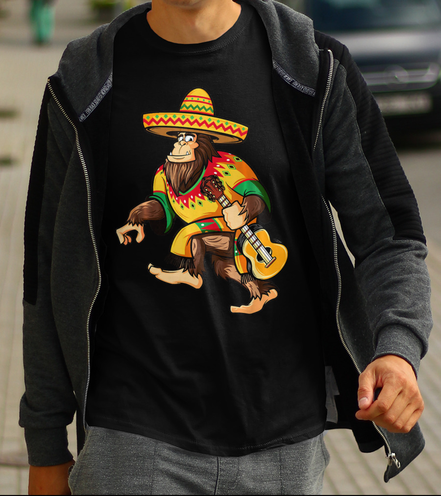 Funny Bigfoot El Squatcho Cinco De Mayo Sombrero Guitar T-Shirt