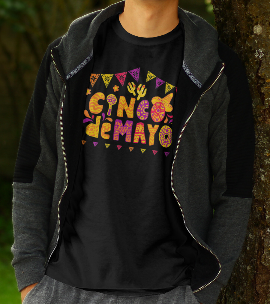 Cinco De Mayo Fiesta Celebration With Cactus And Sombrero T-Shirt