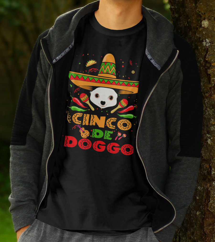 Cinco De Doggo Chihuahua Sombrero Maracas Fiesta T-Shirt