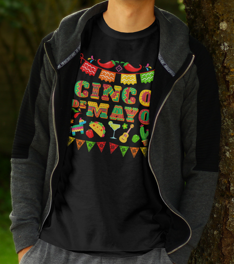 Cinco De Mayo Festividad Del Cinco Sombreros Banderas Chiles Margarita Tacos Cactus Guitarra Piñata T-Shirt