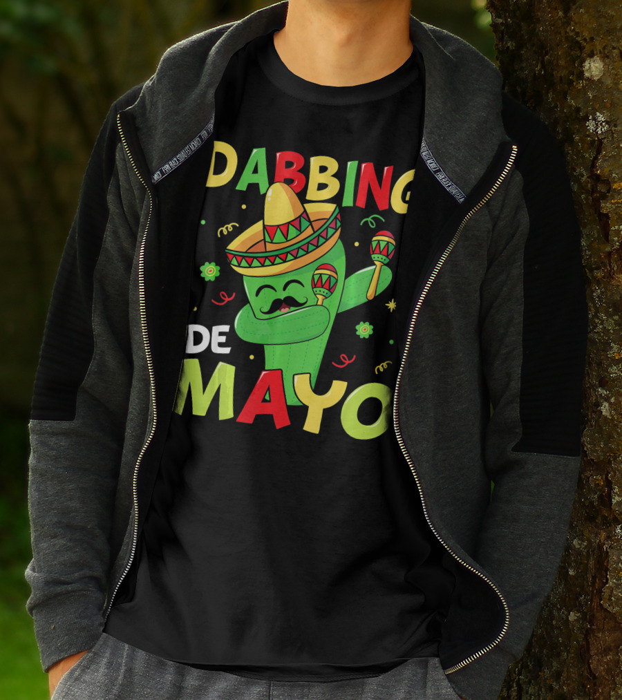 Dabbing Cactus Cinco De Mayo Sombrero Maracas T-Shirt