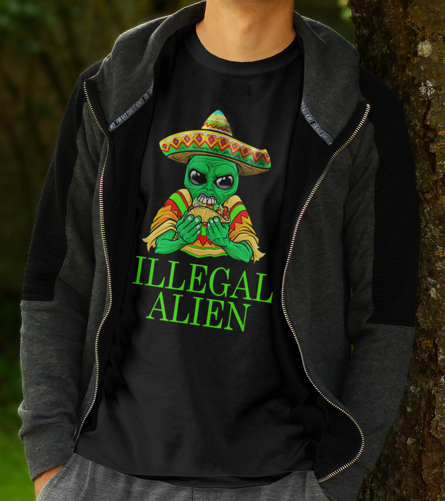 ILLEGAL ALIEN FUNNY MEXICAN GREEN TACO SOMBRERO T-Shirt