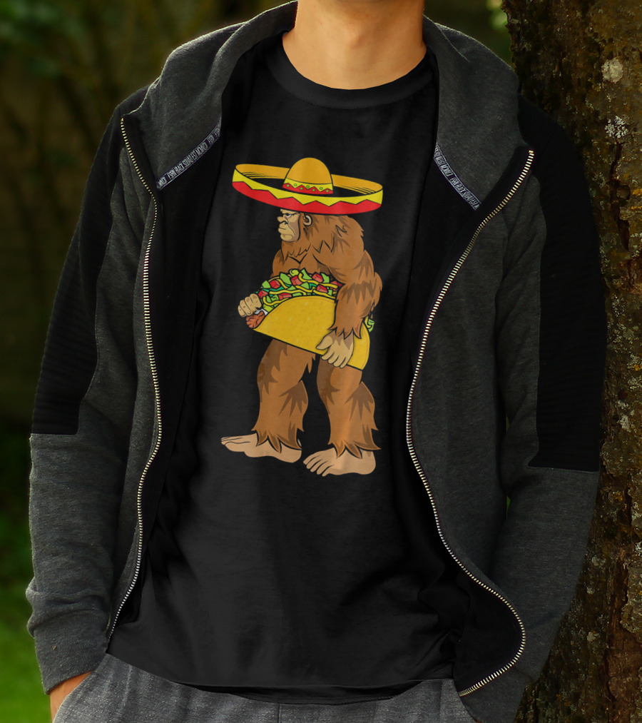 Bigfoot Carrying Taco Sombrero Cinco De Mayo T-Shirt