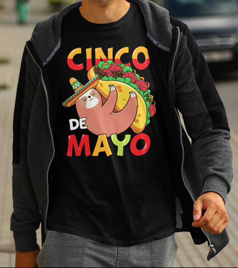 Cinco De Mayo Sloth With Sombrero And Taco T-Shirt