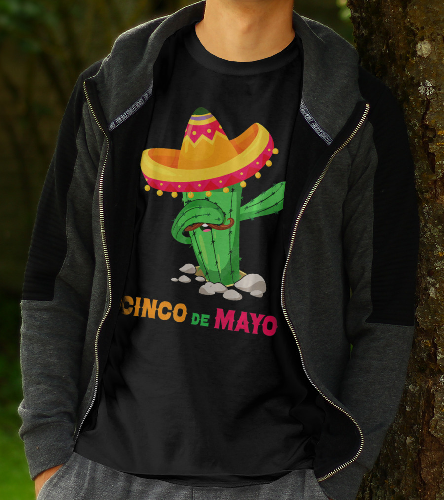 Cinco De Mayo Dabbing Cactus Sombrero T-Shirt