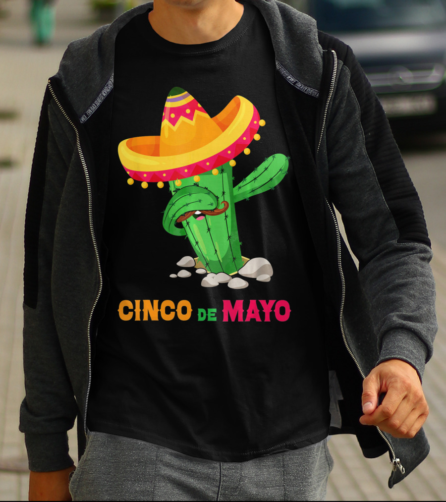 Cinco De Mayo Dabbing Cactus Sombrero T-Shirt