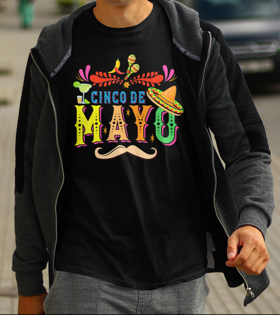 Cinco De Mayo Fiesta Sombrero Maracas Mustache T-Shirt