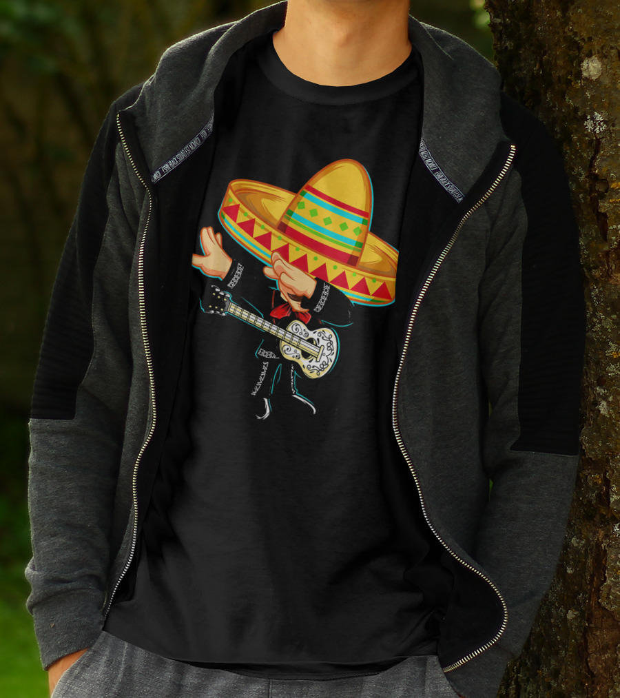 Dabbing Mexican Mariachi With Guitar Sombrero Cinco De Mayo T-Shirt