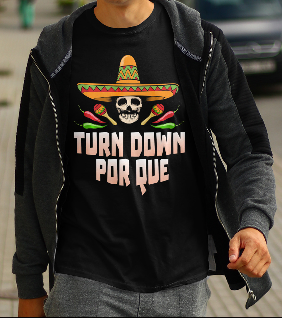 Sombrero Skull Turn Down Porque Cinco Maracas Peppers T-Shirt