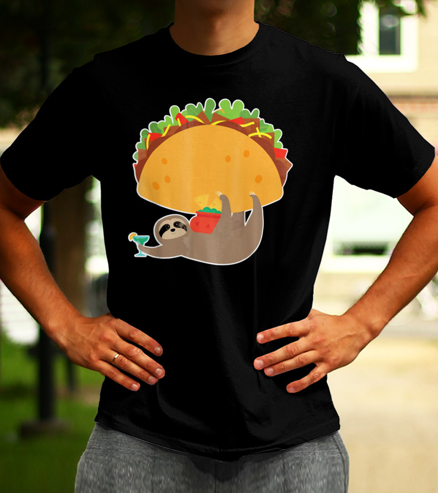 Funny Cinco De Mayo Sloth Taco Holding Margarita T-Shirt