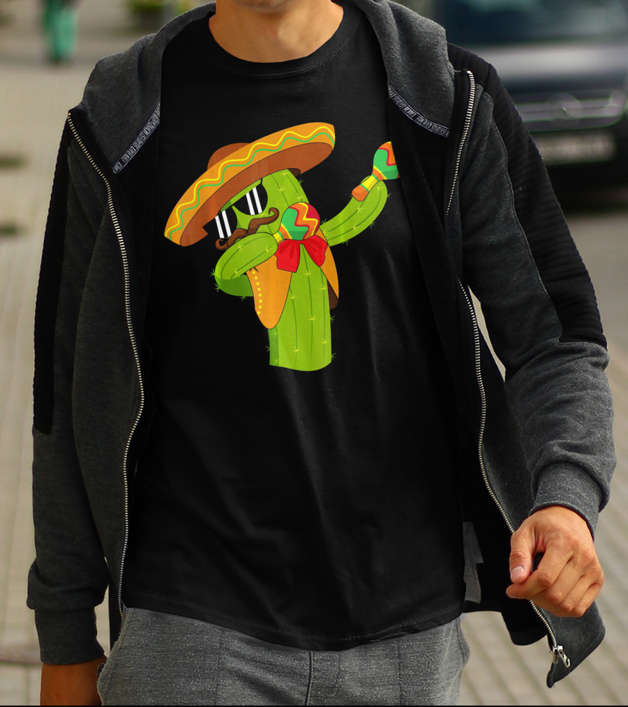 Cinco De Mayo Dabbing Cactus Sombrero Maracas T-Shirt