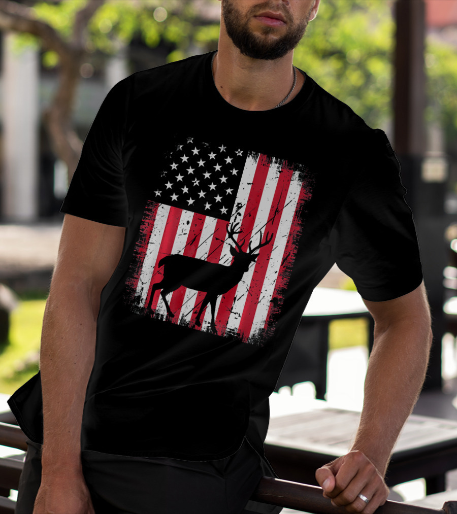 Vintage Deer USA American Flag Fourth Of July T-Shirt
