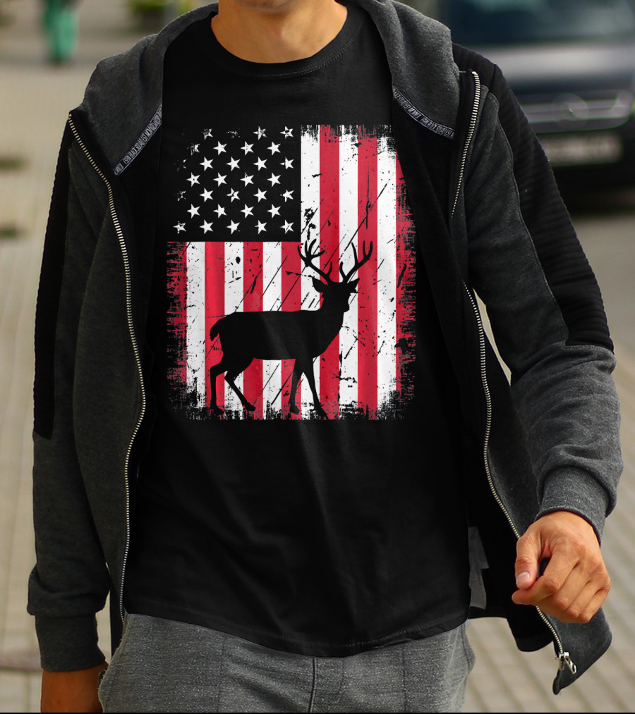 Vintage Deer USA American Flag Fourth Of July T-Shirt
