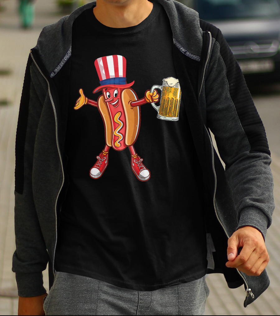 Funny Hot Dog Wearing US Flag Hat Holding Beer Mug T-Shirt